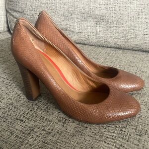 Coach Camel Brown Pumps Heels Size 8B